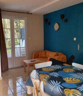 Les Conches House | Villa L'Acacias