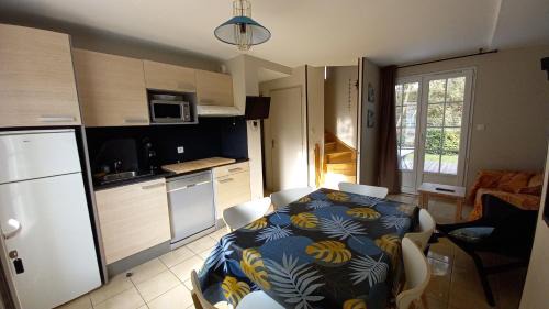 Les Conches House | Villa L'Acacias