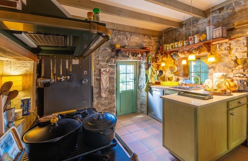 Les Vans Villa | Villa 'L'Elzède' for 2–6 Guests with Mountain View, Private Pool, and Wi-Fi