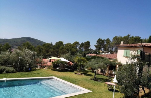 Cuers House | Villa l'Hacienda