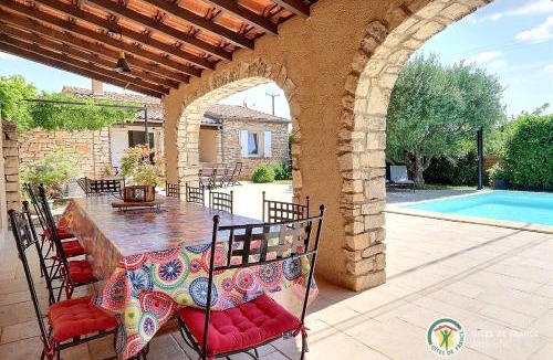 Salavas Villa | Villa L'Opaline Ardèche 10 pers Piscine privée Chauffée Animaux admis Wifi