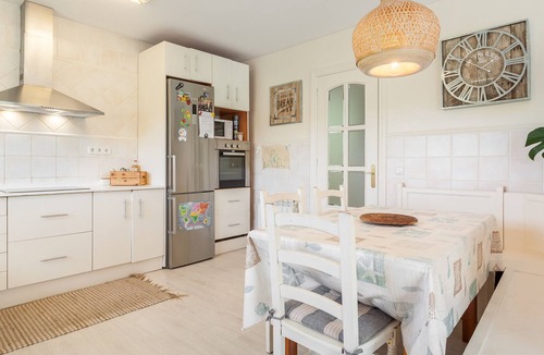 Vora-Sitges Villa | Villa 'La Bohemia' with Mountain View, Wi-Fi and Air Conditioning