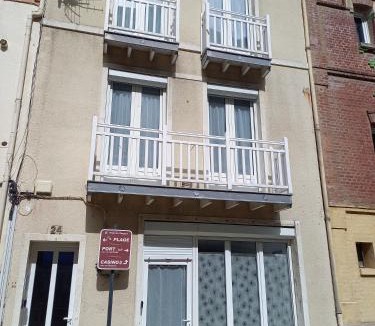 Le Treport Apartment | Villa la Brise , Appartement "L'Alizé"