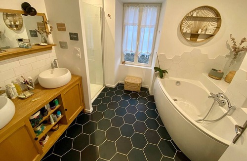 Luc-sur-Mer Villa | Villa "La Cabine" 5min walk from the beach