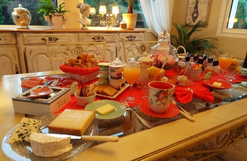 Chailly-en-Biere Bed & Breakfast | Villa La Clef Des Champs