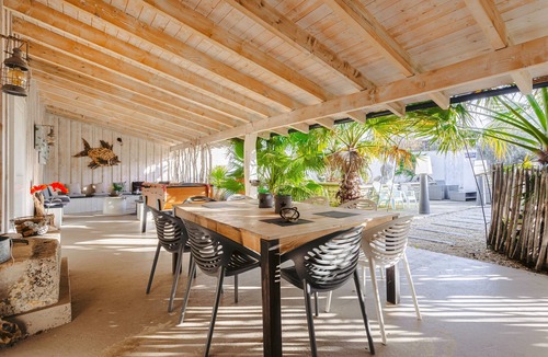 Nuaille d'Aunis Villa | 'Villa la Forge Expérience Bien-Être' with Pool & Wi-Fi