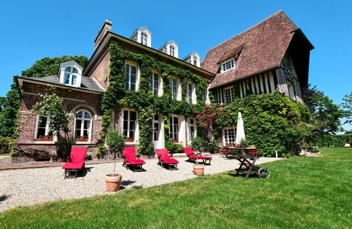 Calleville House | Villa La Pas Parisienne