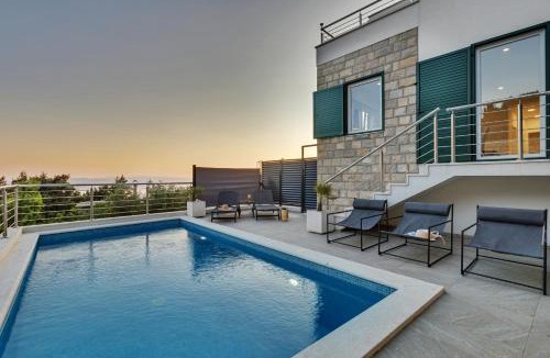 Bast Villa | Villa la Perla