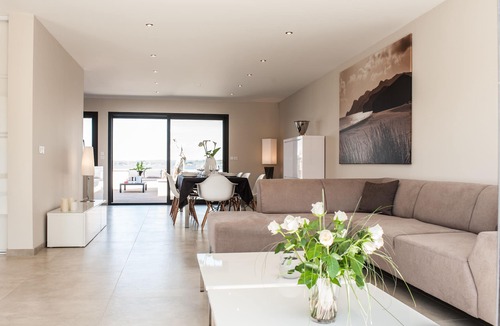 Sete Villa | Villa La Perle de Thau Direct beach access