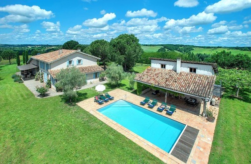 Montdurausse Villa | Villa La Plaine - Four Bedroom Villa, Sleeps 8