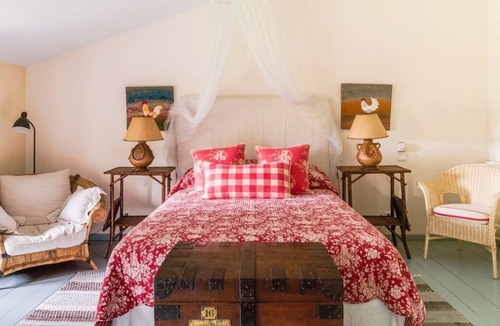 Montdurausse Villa | Villa La Plaine - Four Bedroom Villa, Sleeps 8