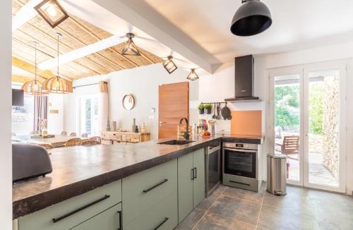 Pougnadoresse House | Villa La Roche Rouge