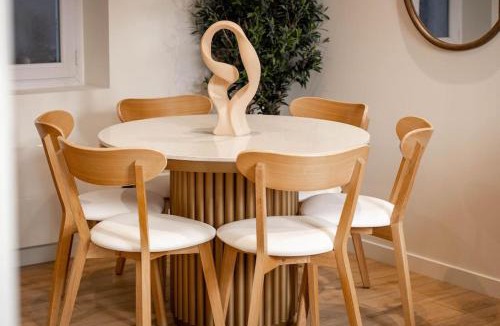 Quartier de France Villa | Villa La Roseraie