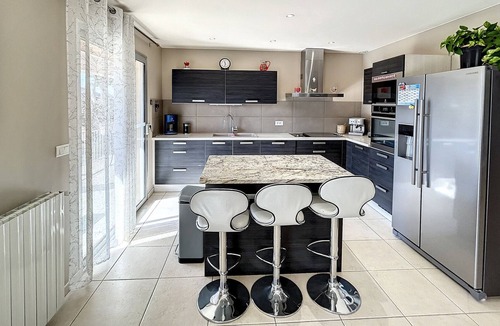 Saint-Andiol Villa | Villa la Saint Andiolaise, piscine, clim