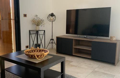 Pont-de-Labeaume Villa | Villa La source & SPA