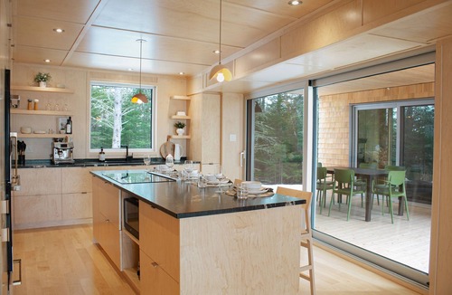 La Malbaie Villa | Villa LaBranche: Great views on the Saint-Lawrence and the forest