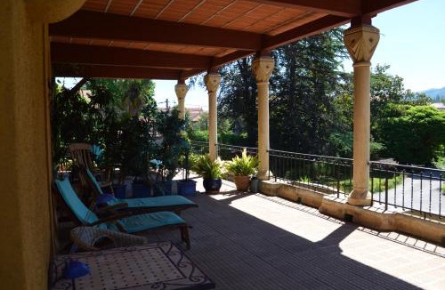 Prades Bed & Breakfast | Villa Lafabregue