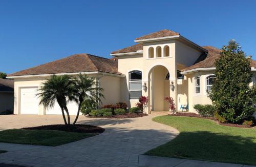 Eight Lakes Villa | Villa Lake View