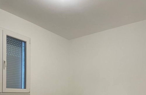 Lancrans Villa | Villa 'Lancrans' with Shared Terrace, Balcony and Wi-Fi