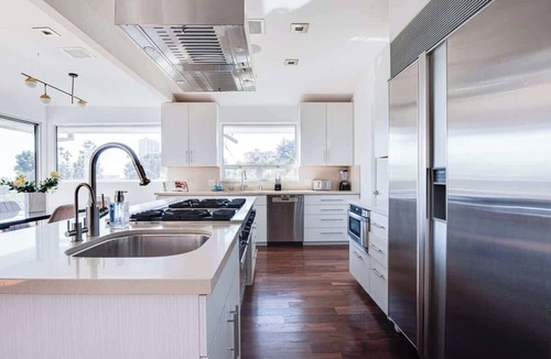 Hollywood Hills West Villa | Villa Lareira