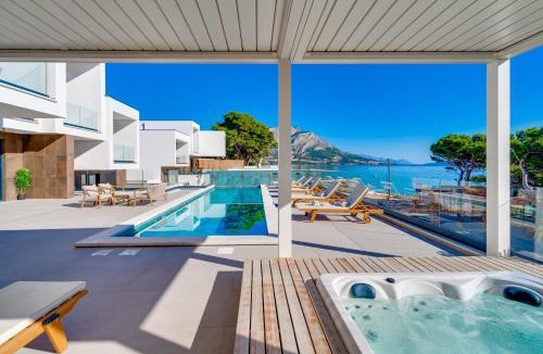 Duce Villa | Villa Largo