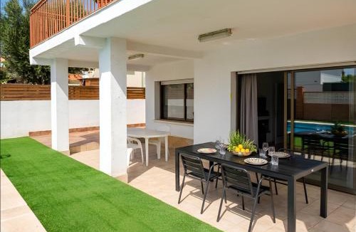 Creixell Villa | Villa Las Alcazar con Piscina privada cerca al mar