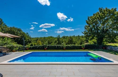 Munci House | Villa Lastavica pod Ruzon, two beautiful villas in the heart of Istria