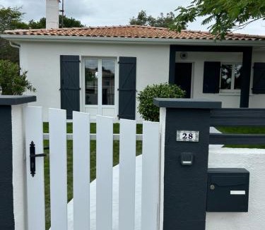 Gujan-Mestras Villa | VILLA LAUNA GUJAN