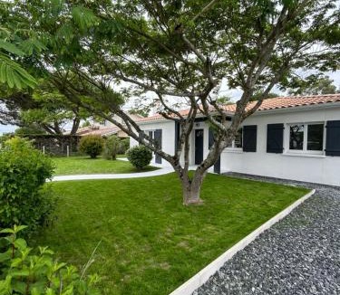 Gujan-Mestras Villa | VILLA LAUNA GUJAN