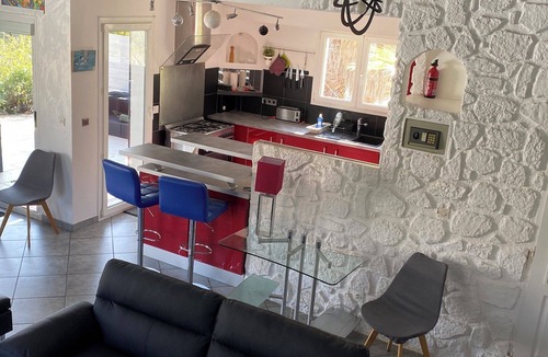 Palau-del-Vidre Villa | Villa Laurence Olivier 10 minutes from beaches