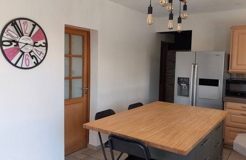 Charly Villa | Villa "Laurent" with Private Pool Near Lyon