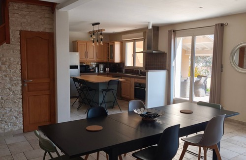 Charly Villa | Villa "Laurent" with Private Pool Near Lyon