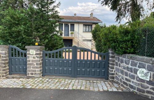 Royat Apartment | Villa LAVOU