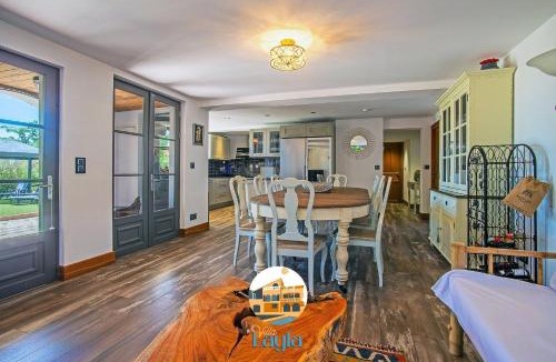 Sete Villa | Villa Layla - 5 étoiles - 10 personnes - Vue mer