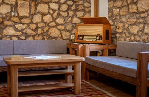 Stasevica Villa | Villa Lazini Dvori - Two Bedroom Stone House Villa with Private Pool