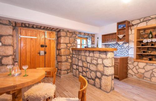 Stasevica Villa | Villa Lazini Dvori - Two Bedroom Stone House Villa with Private Pool
