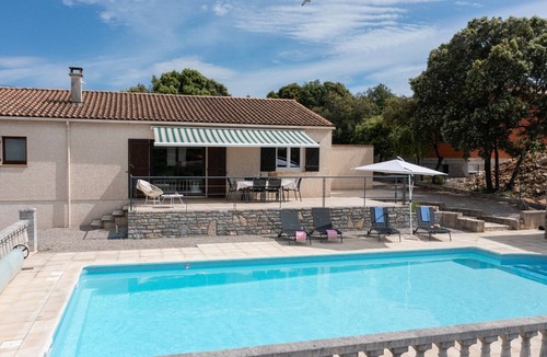Argelliers Villa | Villa Le Cantagril: Discover its cozy spaces, beautiful views and inviting pool
