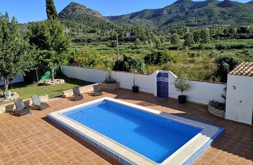 Luchente Villa | Villa Le clos Joli Gandia