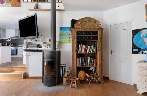 Chateau-la-Valliere Villa | Villa "Le Coin Du Bois En Touraine" with Private Heated Pool, Jacuzzi, and Wi-Fi
