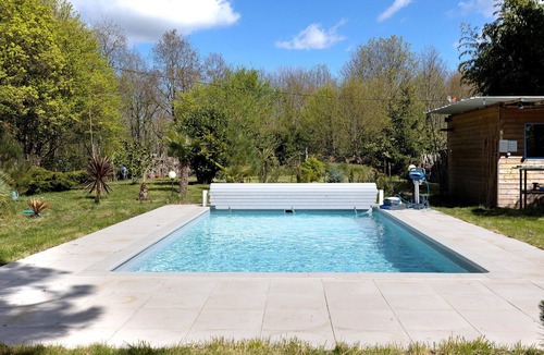 Chateau-la-Valliere Villa | Villa "Le Coin Du Bois En Touraine" with Private Heated Pool, Jacuzzi, and Wi-Fi