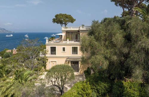 Saint-Jean-Cap-Ferrat Villa | Villa Les Dauphins