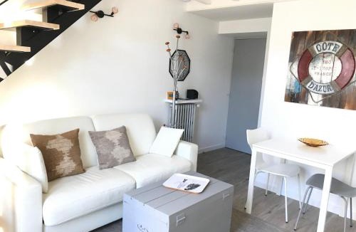 Liberation Apartment | Villa le Nid