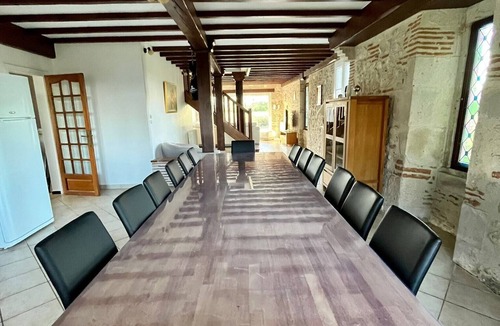 Aiguillon House | Villa Le Parc de Gouts – Your Spacious Estate with Heated Pool and Private Pond in Aiguillon