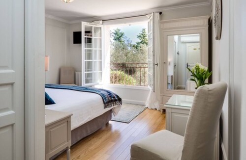 California - Pezou Bed & Breakfast | Villa Le Port d'Attache