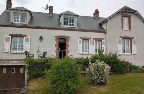 Baraize House | Villa le Roche du Ris - 10-12 personnes