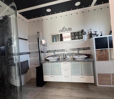 Puimisson House | Villa Le Rossignol