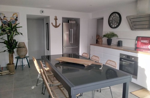 Sete Villa | Villa le Saint clair Sete plage