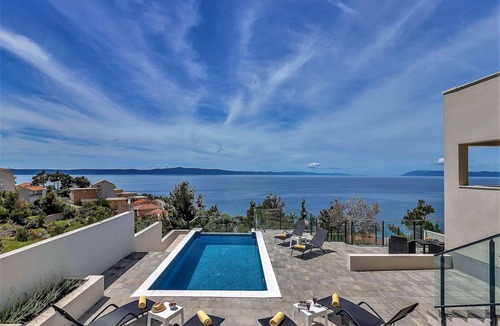 Drasnice Villa | Villa Legero with pool