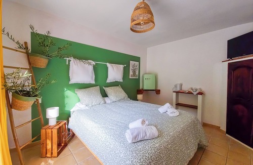 Le Vieux Cannet Bed & Breakfast | Villa Léonfine Bed and breakfast "l'olivette