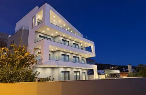 Jesenice Villa | Villa Leona xxl